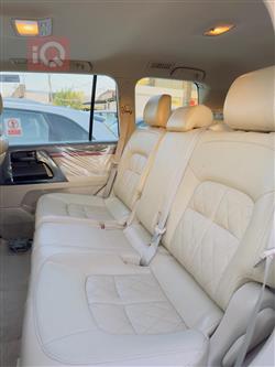 تۆیۆتا لاند کروزەر